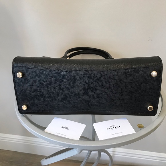 ⭐️COACH ⭐️❤️NWT AVARY Tote, Business Handbag Black - Picture 5 of 7